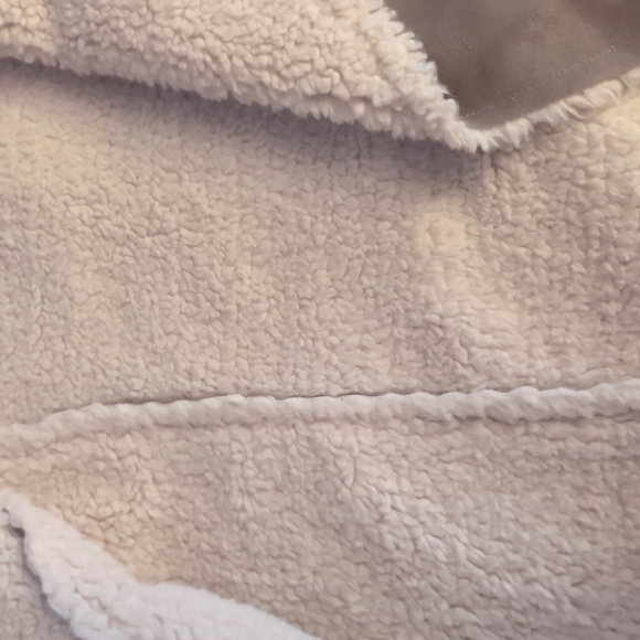 Vest - Picture 4 of 5